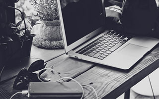 开云体育官方入口-逆境中的明星：战胜伤病再创新高，在逆境中获得成功的名人